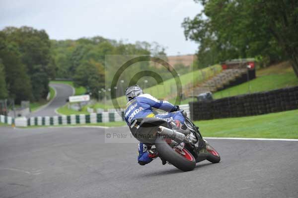 Motorcycle action photographs;cadwell;cadwell park photographs;event digital images;eventdigitalimages;motor racing louth lincolnshire;no limits trackday;peter wileman photography;trackday;trackday digital images;trackday photos