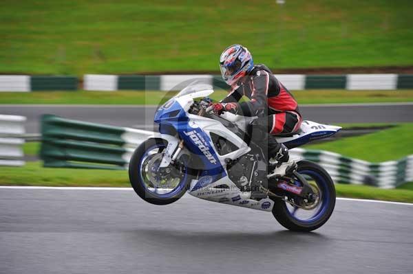 Motorcycle action photographs;cadwell;cadwell park photographs;event digital images;eventdigitalimages;motor racing louth lincolnshire;no limits trackday;peter wileman photography;trackday;trackday digital images;trackday photos