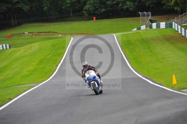 Motorcycle action photographs;cadwell;cadwell park photographs;event digital images;eventdigitalimages;motor racing louth lincolnshire;no limits trackday;peter wileman photography;trackday;trackday digital images;trackday photos