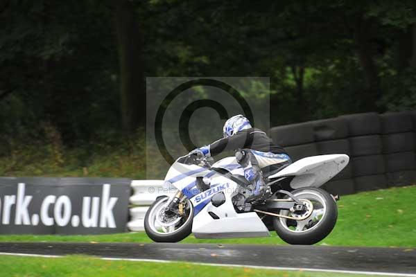 Motorcycle action photographs;cadwell;cadwell park photographs;event digital images;eventdigitalimages;motor racing louth lincolnshire;no limits trackday;peter wileman photography;trackday;trackday digital images;trackday photos