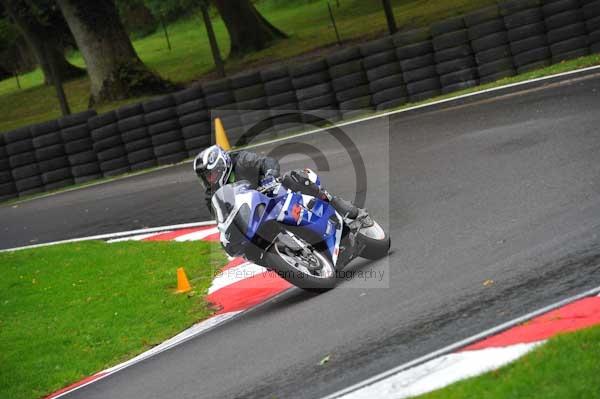 Motorcycle action photographs;cadwell;cadwell park photographs;event digital images;eventdigitalimages;motor racing louth lincolnshire;no limits trackday;peter wileman photography;trackday;trackday digital images;trackday photos