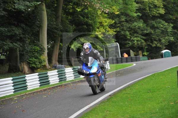 Motorcycle action photographs;cadwell;cadwell park photographs;event digital images;eventdigitalimages;motor racing louth lincolnshire;no limits trackday;peter wileman photography;trackday;trackday digital images;trackday photos