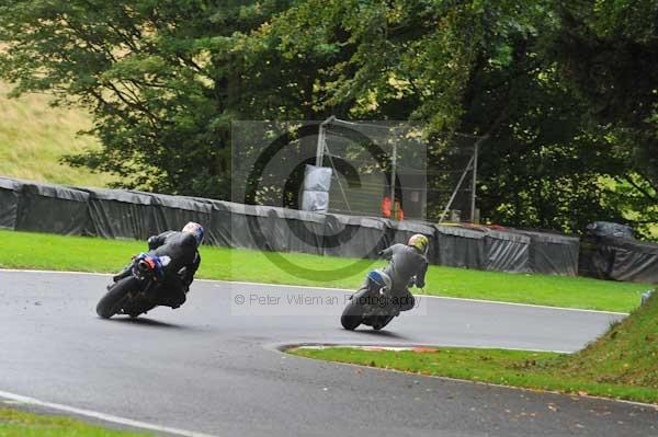 Motorcycle action photographs;cadwell;cadwell park photographs;event digital images;eventdigitalimages;motor racing louth lincolnshire;no limits trackday;peter wileman photography;trackday;trackday digital images;trackday photos