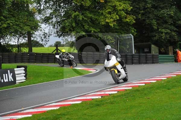 Motorcycle action photographs;cadwell;cadwell park photographs;event digital images;eventdigitalimages;motor racing louth lincolnshire;no limits trackday;peter wileman photography;trackday;trackday digital images;trackday photos