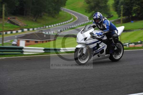 Motorcycle action photographs;cadwell;cadwell park photographs;event digital images;eventdigitalimages;motor racing louth lincolnshire;no limits trackday;peter wileman photography;trackday;trackday digital images;trackday photos