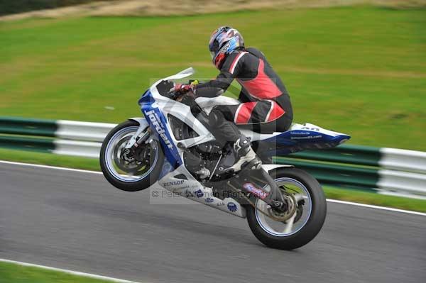 Motorcycle action photographs;cadwell;cadwell park photographs;event digital images;eventdigitalimages;motor racing louth lincolnshire;no limits trackday;peter wileman photography;trackday;trackday digital images;trackday photos