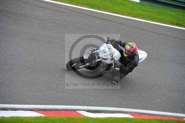 Motorcycle action photographs;cadwell;cadwell park photographs;event digital images;eventdigitalimages;motor racing louth lincolnshire;no limits trackday;peter wileman photography;trackday;trackday digital images;trackday photos