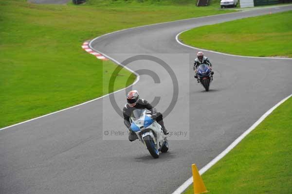 Motorcycle action photographs;cadwell;cadwell park photographs;event digital images;eventdigitalimages;motor racing louth lincolnshire;no limits trackday;peter wileman photography;trackday;trackday digital images;trackday photos