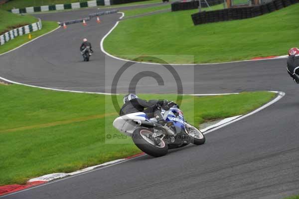 Motorcycle action photographs;cadwell;cadwell park photographs;event digital images;eventdigitalimages;motor racing louth lincolnshire;no limits trackday;peter wileman photography;trackday;trackday digital images;trackday photos