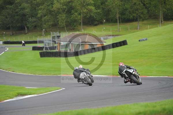 Motorcycle action photographs;cadwell;cadwell park photographs;event digital images;eventdigitalimages;motor racing louth lincolnshire;no limits trackday;peter wileman photography;trackday;trackday digital images;trackday photos