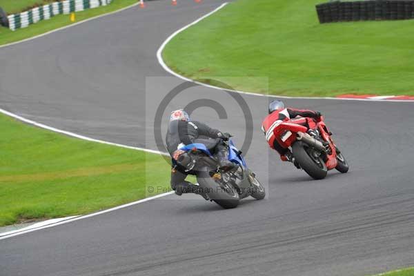 Motorcycle action photographs;cadwell;cadwell park photographs;event digital images;eventdigitalimages;motor racing louth lincolnshire;no limits trackday;peter wileman photography;trackday;trackday digital images;trackday photos