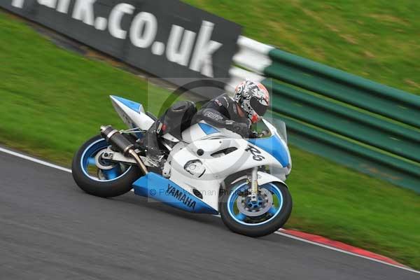 Motorcycle action photographs;cadwell;cadwell park photographs;event digital images;eventdigitalimages;motor racing louth lincolnshire;no limits trackday;peter wileman photography;trackday;trackday digital images;trackday photos