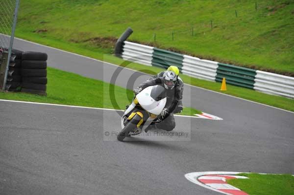 Motorcycle action photographs;cadwell;cadwell park photographs;event digital images;eventdigitalimages;motor racing louth lincolnshire;no limits trackday;peter wileman photography;trackday;trackday digital images;trackday photos