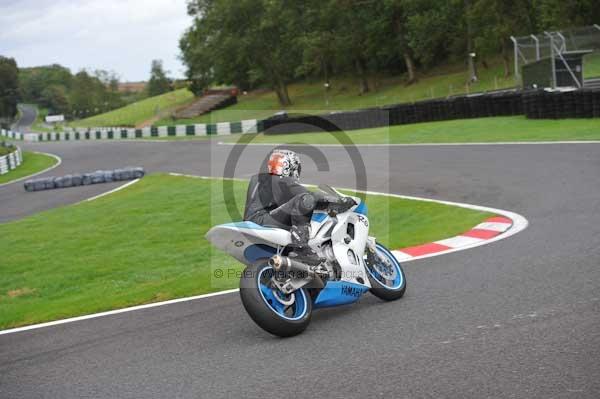 Motorcycle action photographs;cadwell;cadwell park photographs;event digital images;eventdigitalimages;motor racing louth lincolnshire;no limits trackday;peter wileman photography;trackday;trackday digital images;trackday photos