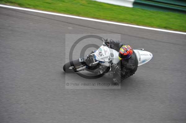 Motorcycle action photographs;cadwell;cadwell park photographs;event digital images;eventdigitalimages;motor racing louth lincolnshire;no limits trackday;peter wileman photography;trackday;trackday digital images;trackday photos