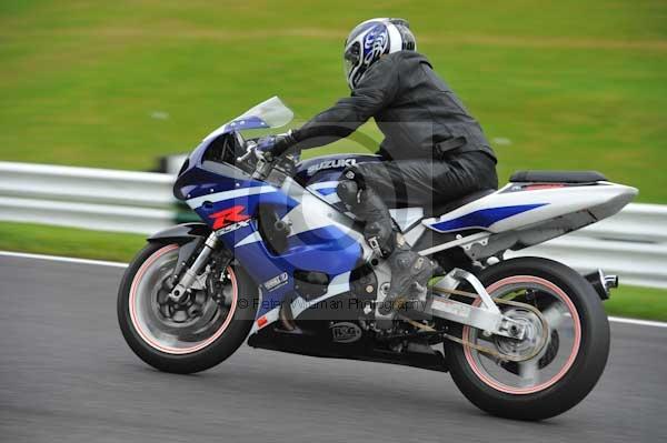 Motorcycle action photographs;cadwell;cadwell park photographs;event digital images;eventdigitalimages;motor racing louth lincolnshire;no limits trackday;peter wileman photography;trackday;trackday digital images;trackday photos