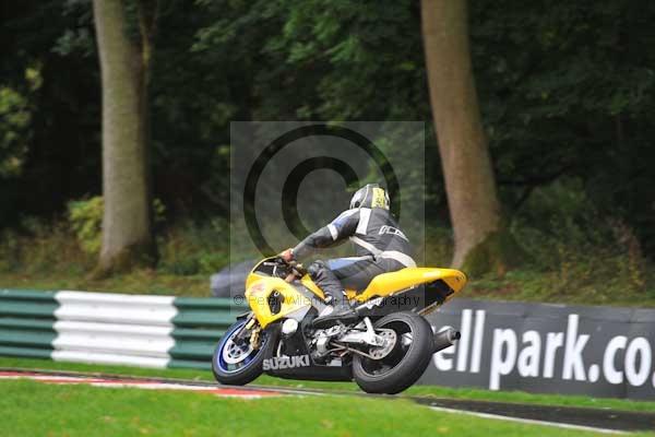 Motorcycle action photographs;cadwell;cadwell park photographs;event digital images;eventdigitalimages;motor racing louth lincolnshire;no limits trackday;peter wileman photography;trackday;trackday digital images;trackday photos