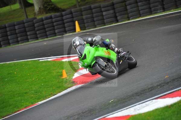 Motorcycle action photographs;cadwell;cadwell park photographs;event digital images;eventdigitalimages;motor racing louth lincolnshire;no limits trackday;peter wileman photography;trackday;trackday digital images;trackday photos