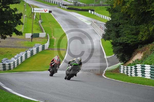 Motorcycle action photographs;cadwell;cadwell park photographs;event digital images;eventdigitalimages;motor racing louth lincolnshire;no limits trackday;peter wileman photography;trackday;trackday digital images;trackday photos