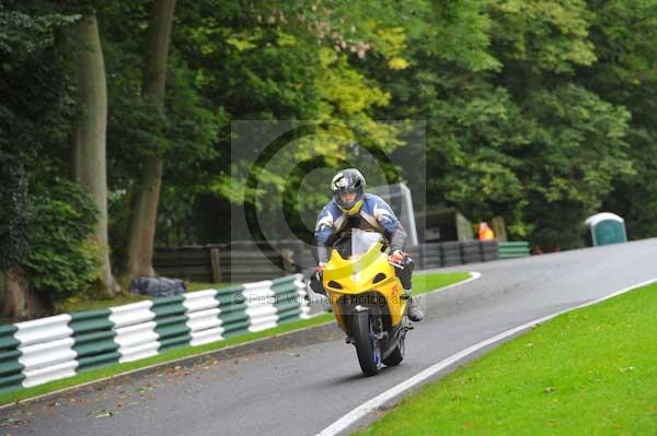 Motorcycle action photographs;cadwell;cadwell park photographs;event digital images;eventdigitalimages;motor racing louth lincolnshire;no limits trackday;peter wileman photography;trackday;trackday digital images;trackday photos