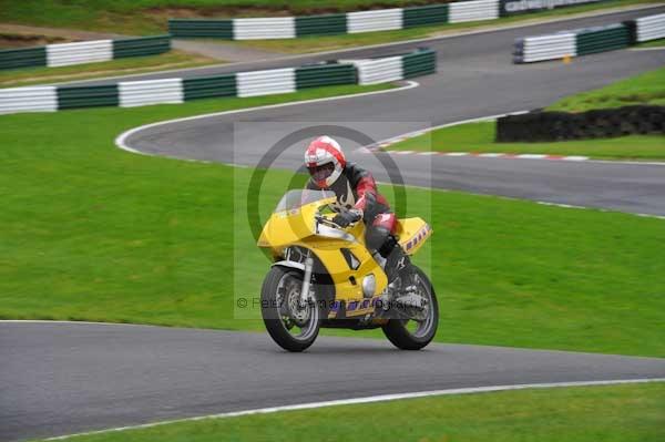 Motorcycle action photographs;cadwell;cadwell park photographs;event digital images;eventdigitalimages;motor racing louth lincolnshire;no limits trackday;peter wileman photography;trackday;trackday digital images;trackday photos