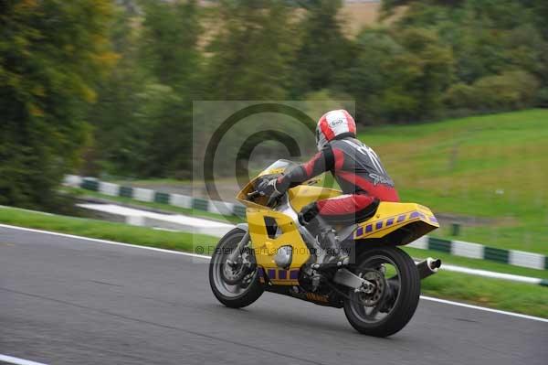 Motorcycle action photographs;cadwell;cadwell park photographs;event digital images;eventdigitalimages;motor racing louth lincolnshire;no limits trackday;peter wileman photography;trackday;trackday digital images;trackday photos