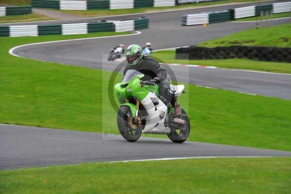 Motorcycle action photographs;cadwell;cadwell park photographs;event digital images;eventdigitalimages;motor racing louth lincolnshire;no limits trackday;peter wileman photography;trackday;trackday digital images;trackday photos