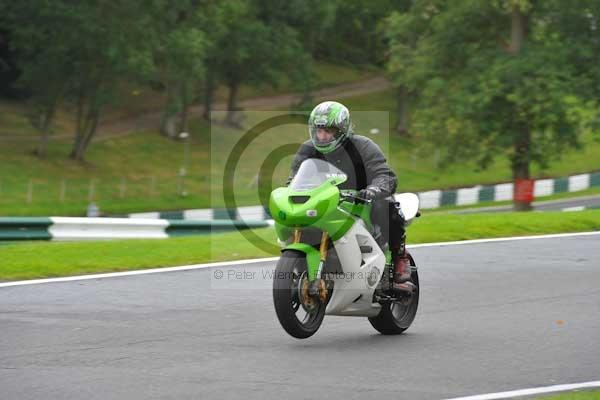 Motorcycle action photographs;cadwell;cadwell park photographs;event digital images;eventdigitalimages;motor racing louth lincolnshire;no limits trackday;peter wileman photography;trackday;trackday digital images;trackday photos