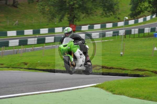 Motorcycle action photographs;cadwell;cadwell park photographs;event digital images;eventdigitalimages;motor racing louth lincolnshire;no limits trackday;peter wileman photography;trackday;trackday digital images;trackday photos