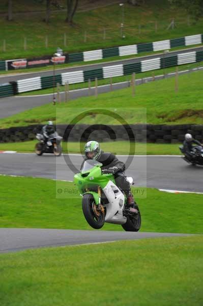 Motorcycle action photographs;cadwell;cadwell park photographs;event digital images;eventdigitalimages;motor racing louth lincolnshire;no limits trackday;peter wileman photography;trackday;trackday digital images;trackday photos