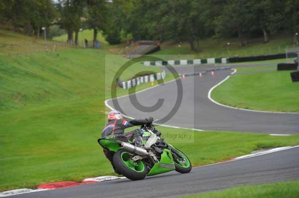 Motorcycle action photographs;cadwell;cadwell park photographs;event digital images;eventdigitalimages;motor racing louth lincolnshire;no limits trackday;peter wileman photography;trackday;trackday digital images;trackday photos