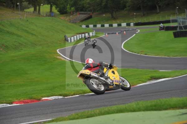 Motorcycle action photographs;cadwell;cadwell park photographs;event digital images;eventdigitalimages;motor racing louth lincolnshire;no limits trackday;peter wileman photography;trackday;trackday digital images;trackday photos