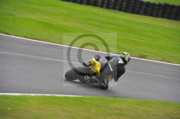 Motorcycle action photographs;cadwell;cadwell park photographs;event digital images;eventdigitalimages;motor racing louth lincolnshire;no limits trackday;peter wileman photography;trackday;trackday digital images;trackday photos