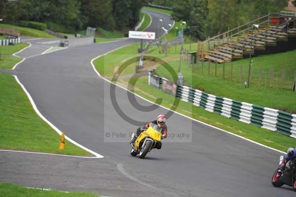 Motorcycle action photographs;cadwell;cadwell park photographs;event digital images;eventdigitalimages;motor racing louth lincolnshire;no limits trackday;peter wileman photography;trackday;trackday digital images;trackday photos