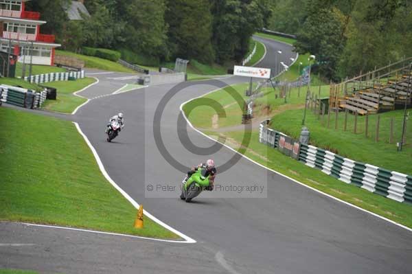 Motorcycle action photographs;cadwell;cadwell park photographs;event digital images;eventdigitalimages;motor racing louth lincolnshire;no limits trackday;peter wileman photography;trackday;trackday digital images;trackday photos