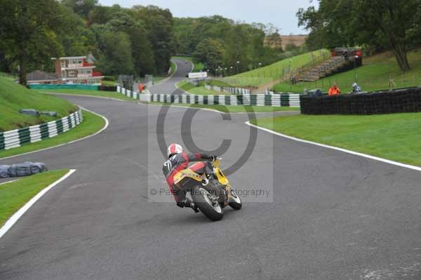 Motorcycle action photographs;cadwell;cadwell park photographs;event digital images;eventdigitalimages;motor racing louth lincolnshire;no limits trackday;peter wileman photography;trackday;trackday digital images;trackday photos