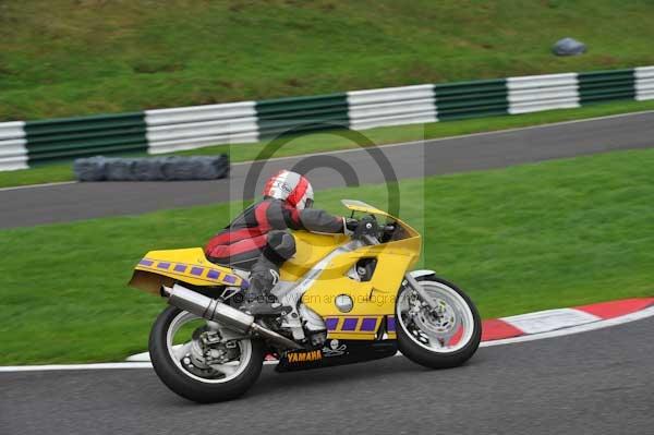 Motorcycle action photographs;cadwell;cadwell park photographs;event digital images;eventdigitalimages;motor racing louth lincolnshire;no limits trackday;peter wileman photography;trackday;trackday digital images;trackday photos