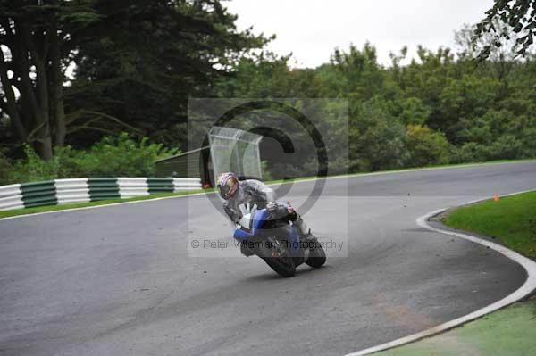 Motorcycle action photographs;cadwell;cadwell park photographs;event digital images;eventdigitalimages;motor racing louth lincolnshire;no limits trackday;peter wileman photography;trackday;trackday digital images;trackday photos