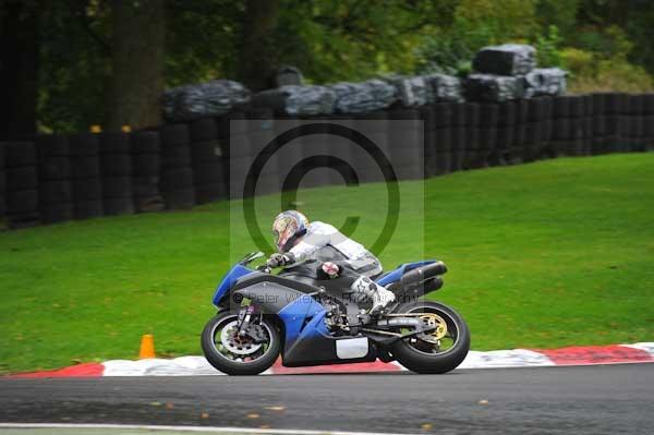 Motorcycle action photographs;cadwell;cadwell park photographs;event digital images;eventdigitalimages;motor racing louth lincolnshire;no limits trackday;peter wileman photography;trackday;trackday digital images;trackday photos