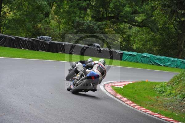 Motorcycle action photographs;cadwell;cadwell park photographs;event digital images;eventdigitalimages;motor racing louth lincolnshire;no limits trackday;peter wileman photography;trackday;trackday digital images;trackday photos