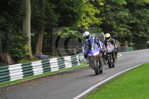 Motorcycle action photographs;cadwell;cadwell park photographs;event digital images;eventdigitalimages;motor racing louth lincolnshire;no limits trackday;peter wileman photography;trackday;trackday digital images;trackday photos