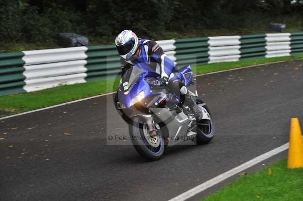 Motorcycle action photographs;cadwell;cadwell park photographs;event digital images;eventdigitalimages;motor racing louth lincolnshire;no limits trackday;peter wileman photography;trackday;trackday digital images;trackday photos