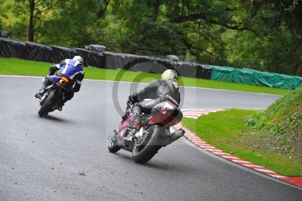 Motorcycle action photographs;cadwell;cadwell park photographs;event digital images;eventdigitalimages;motor racing louth lincolnshire;no limits trackday;peter wileman photography;trackday;trackday digital images;trackday photos