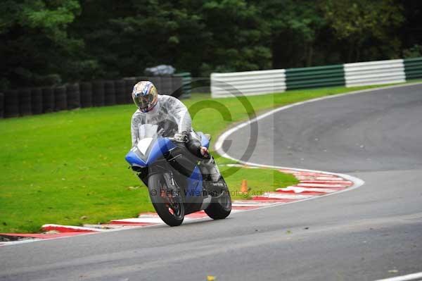 Motorcycle action photographs;cadwell;cadwell park photographs;event digital images;eventdigitalimages;motor racing louth lincolnshire;no limits trackday;peter wileman photography;trackday;trackday digital images;trackday photos