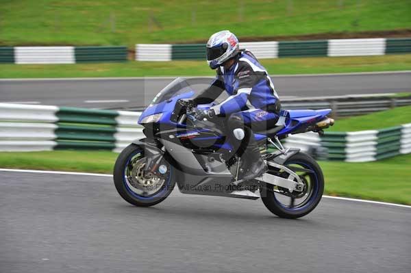 Motorcycle action photographs;cadwell;cadwell park photographs;event digital images;eventdigitalimages;motor racing louth lincolnshire;no limits trackday;peter wileman photography;trackday;trackday digital images;trackday photos