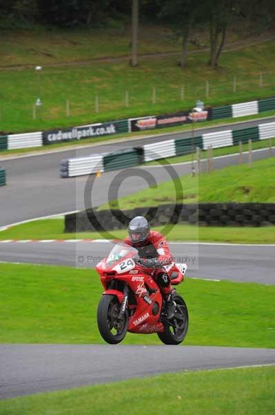 Motorcycle action photographs;cadwell;cadwell park photographs;event digital images;eventdigitalimages;motor racing louth lincolnshire;no limits trackday;peter wileman photography;trackday;trackday digital images;trackday photos