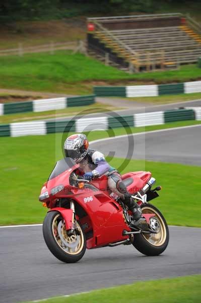 Motorcycle action photographs;cadwell;cadwell park photographs;event digital images;eventdigitalimages;motor racing louth lincolnshire;no limits trackday;peter wileman photography;trackday;trackday digital images;trackday photos