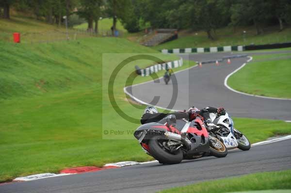 Motorcycle action photographs;cadwell;cadwell park photographs;event digital images;eventdigitalimages;motor racing louth lincolnshire;no limits trackday;peter wileman photography;trackday;trackday digital images;trackday photos