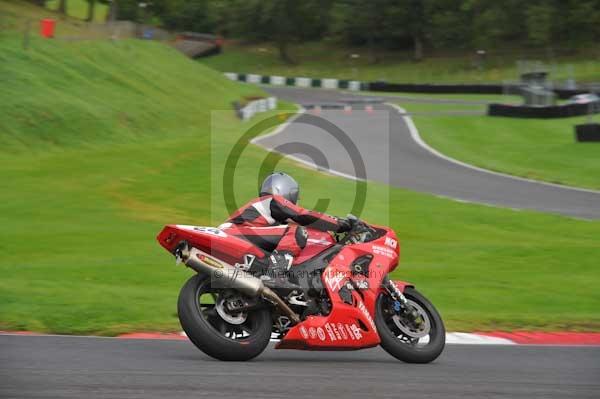 Motorcycle action photographs;cadwell;cadwell park photographs;event digital images;eventdigitalimages;motor racing louth lincolnshire;no limits trackday;peter wileman photography;trackday;trackday digital images;trackday photos