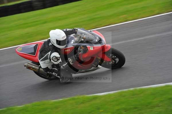 Motorcycle action photographs;cadwell;cadwell park photographs;event digital images;eventdigitalimages;motor racing louth lincolnshire;no limits trackday;peter wileman photography;trackday;trackday digital images;trackday photos